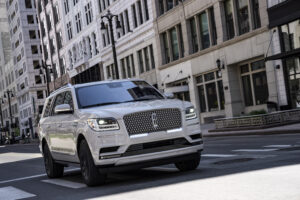 2020 Lincoln Navigator Reserve with Monochromatic Package