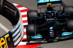 Ferrari ayudó a Mercedes con el neumático atascado en Mónaco