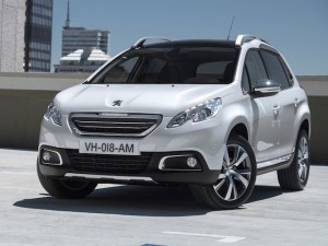 2014-Peugeot-2008-Front-Angle