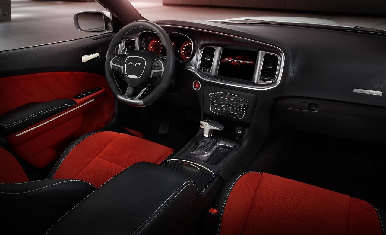 2015 dodge charger srt hellcat interior photo 624209 s 1280x782