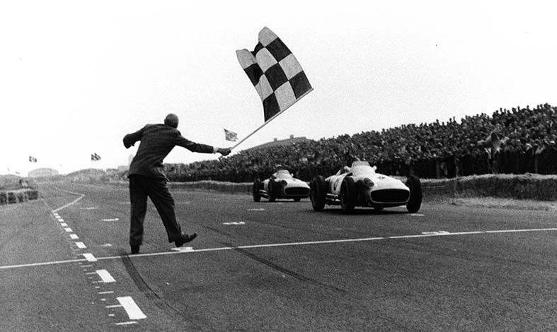 Día del Piloto en honor a Juan Manuel Fangio 