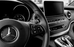 Cómo sostener el volante: tips para que tu manejo sea seguro