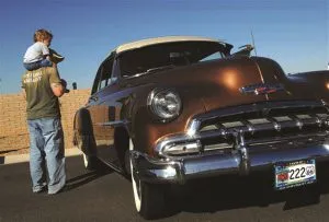 Hijo de tigre... ¿Si tu padre ama los autos, tú también?