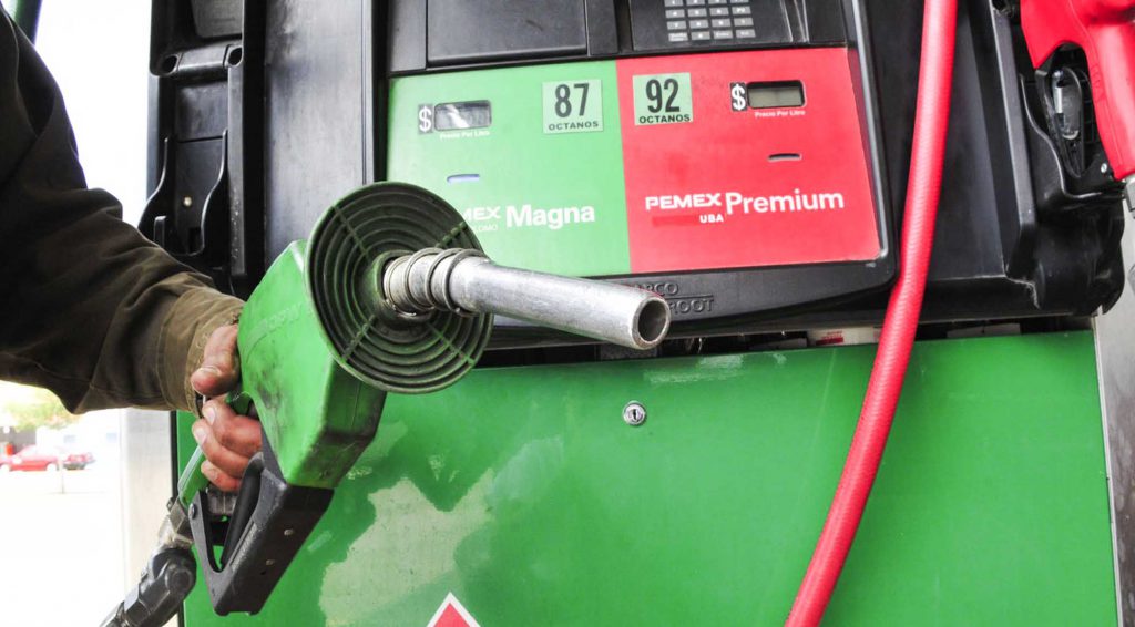 magna-premium-diesel-gasolina-mezclar-combustible-auto-tanque-lleno-aditivos