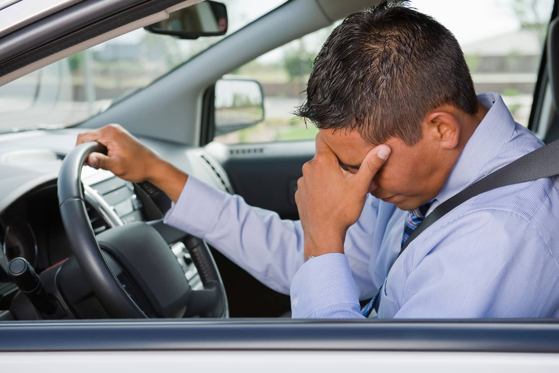 6 hábitos que tienes y que están dañando tu auto