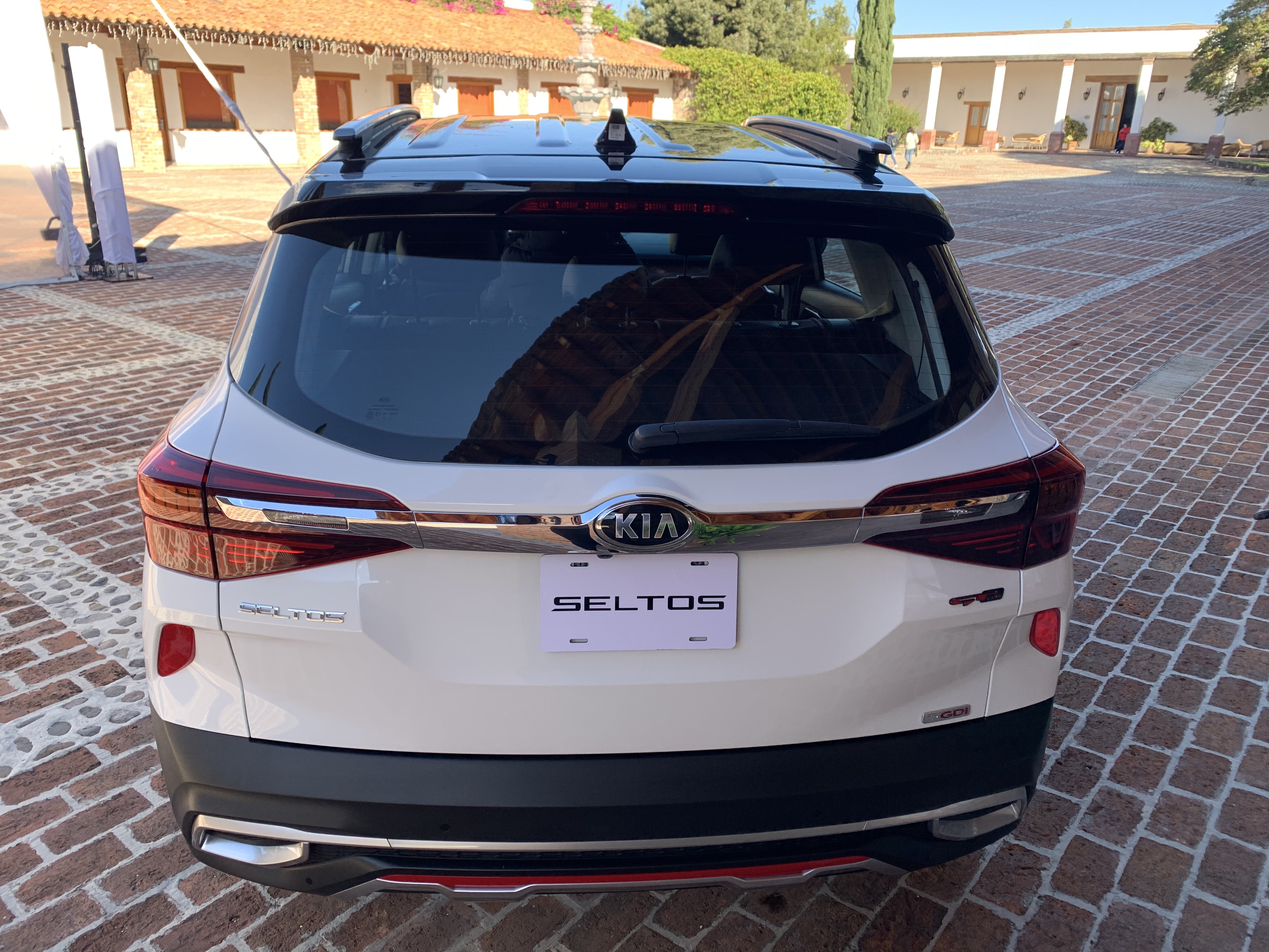 2KIA Seltos | Memo Lira