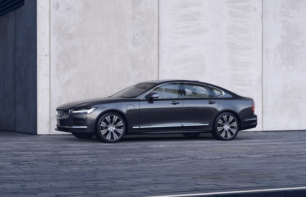 Volvo S90 Recharge T8 plug-in hybrid