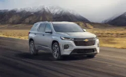 Chevrolet Traverse 2021 luce nuevo rediseño