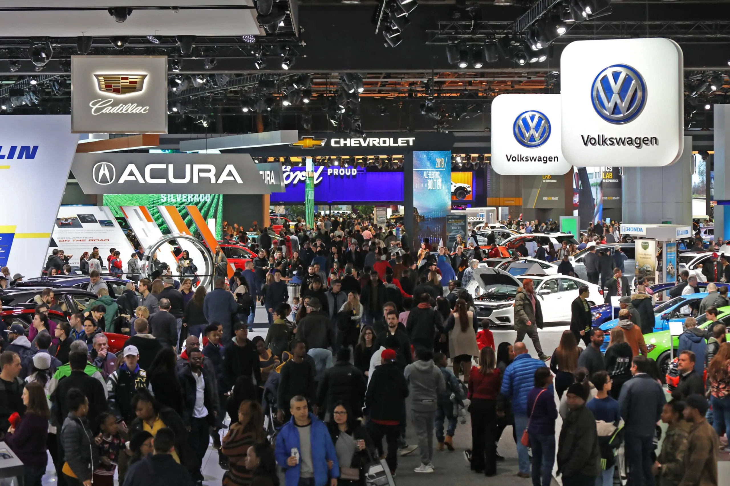 Convierten lugar de Auto Show de Detroit en hospital