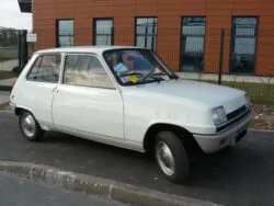 Renault en el séptimo arte-zapatito