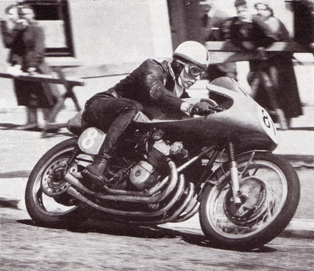 John Surtees el único piloto campeón de Fórmula 1 y MotoGP