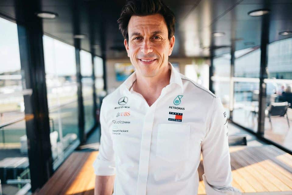 Toto Wolff compra acciones en Aston Martin