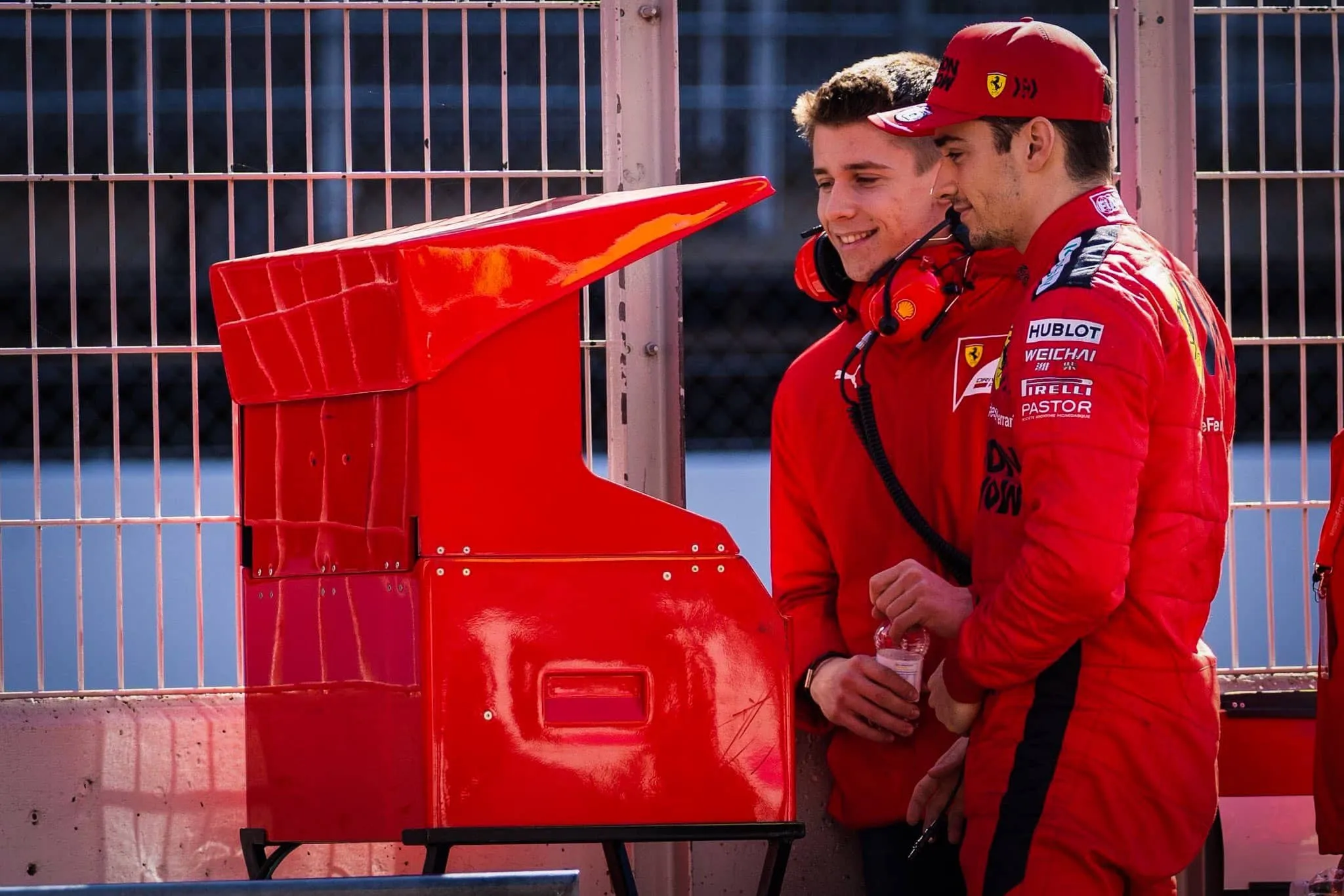 Charles Leclerc dominó el Gran Premio virtual