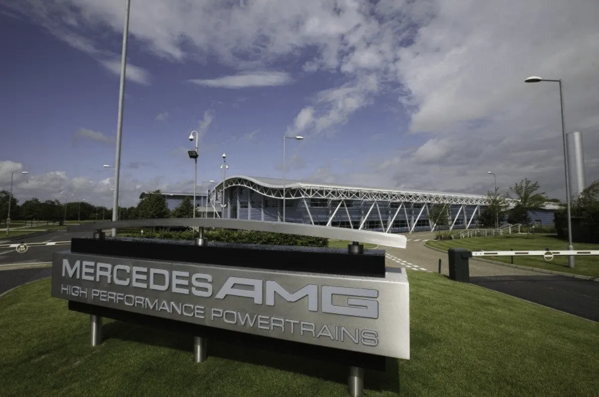 Mercedes-Benz trabaja con Universidades para crear aparatos respiratorios