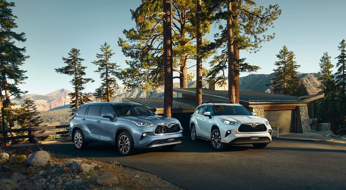 ToyotaHighlander | Memo Lira Toyota Highlander árboles casa bosque