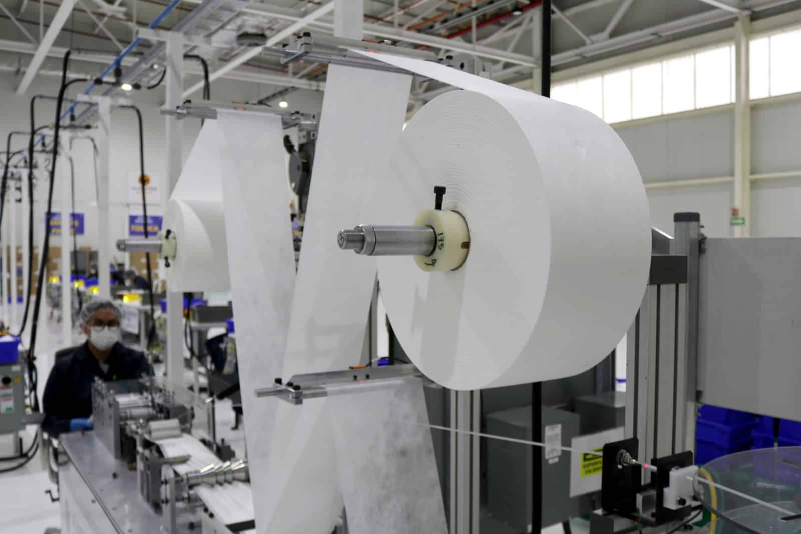 producción de mascarillas | Memo Lira