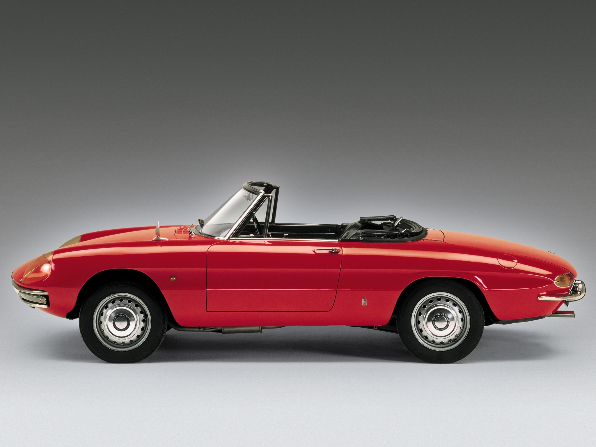 Alfa Romeo Spider 1600 | Memo Lira Alfa Romeo Spider 1600