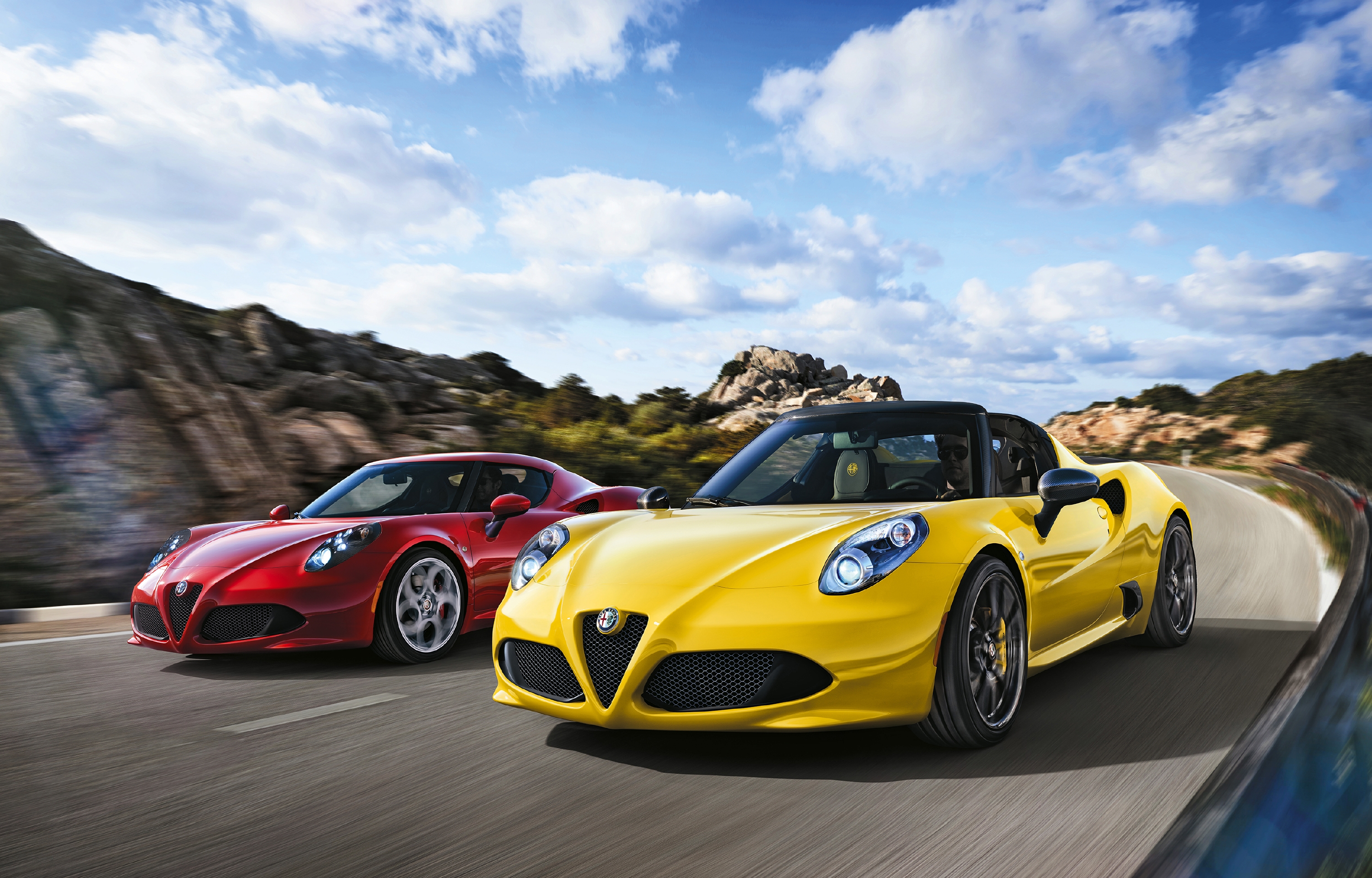2016 Alfa Romeo 4C and 4C Spider | Memo Lira 2016 Alfa Romeo 4C y 4C Spider