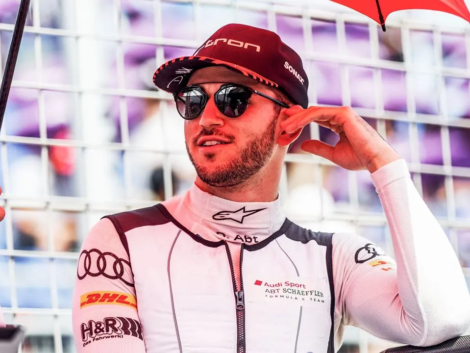 Abt suspendido por Audi tras usar un doble en una carrera virtual