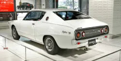 Nissan_Skyline_C111_2000_GTX