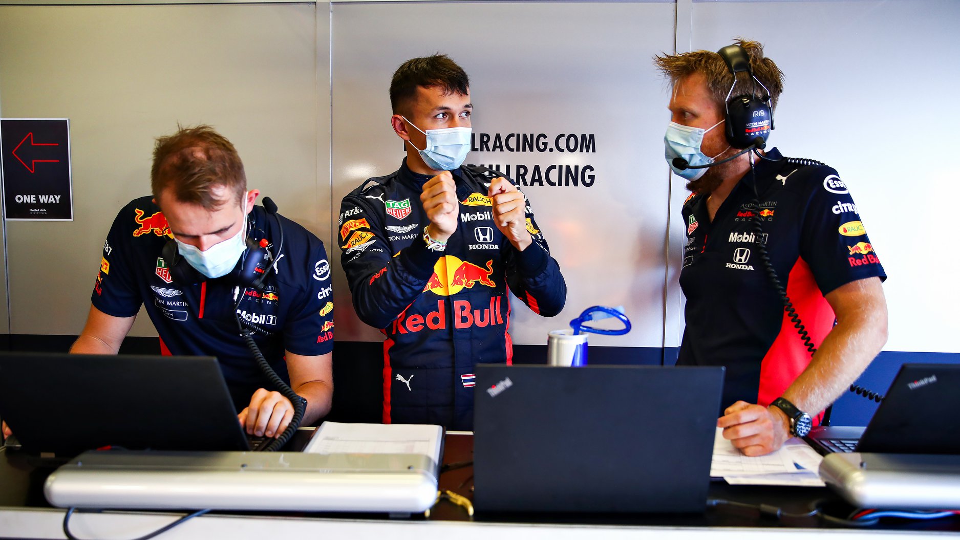 La Fórmula 1 prepara más de 10000 pruebas COVID19 | Memo Lira La Fórmula 1 prepara más de 10000 pruebas COVID 19