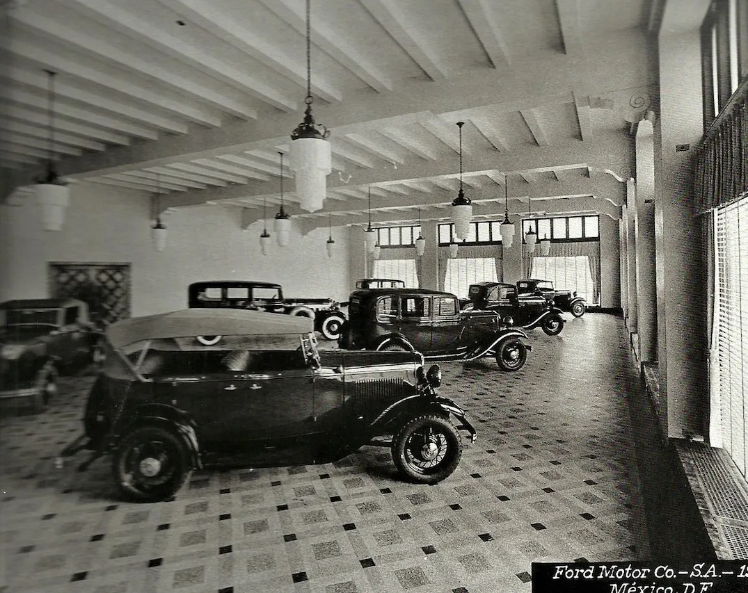 Ford cumple 95 años transformando la movilidad de México