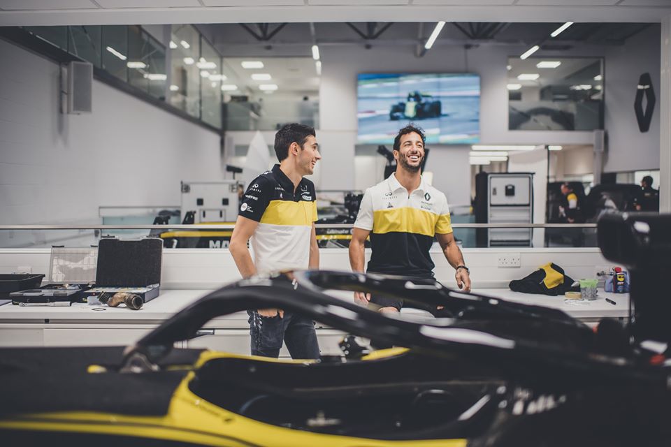 Ricciardo en contra de la parrilla invertida