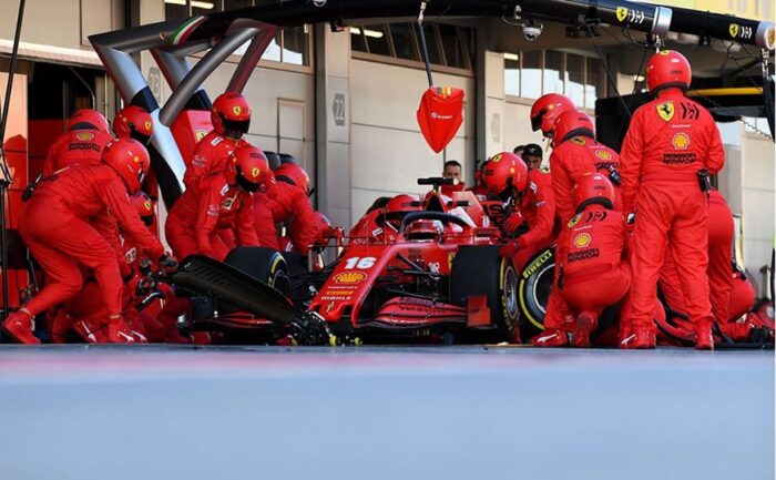 Mercedes y Ferrari se preparan para pruebas privadas