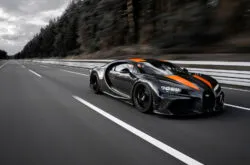 Bugatti-Chiron_Super_Sport_300-2021-1600-01