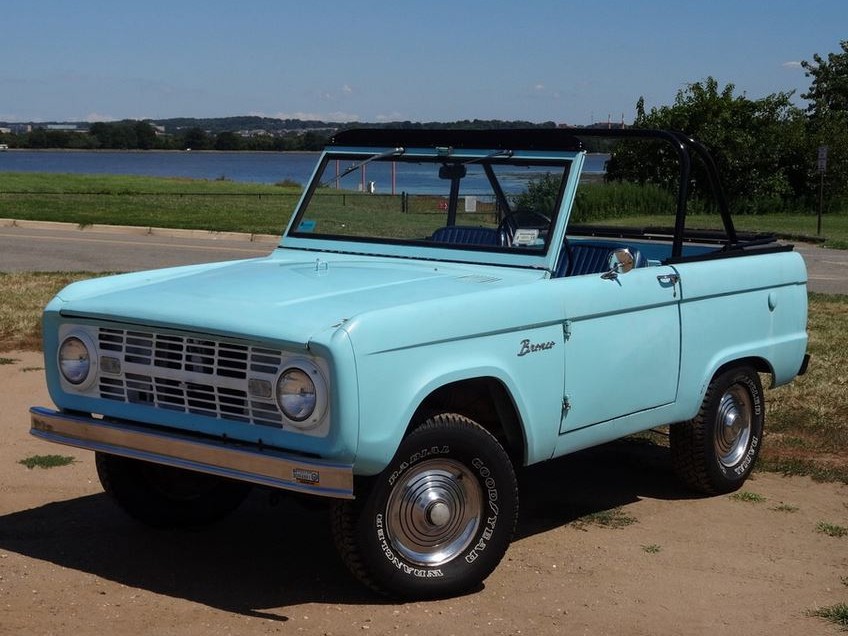 Ford Bronco 1966 | Memo Lira
