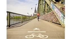 Ford ajustará su producción para lograr cero emisiones de CO2