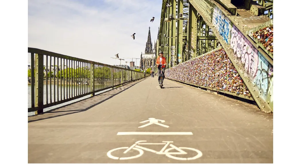 Ford ajustará su producción para lograr cero emisiones de CO2