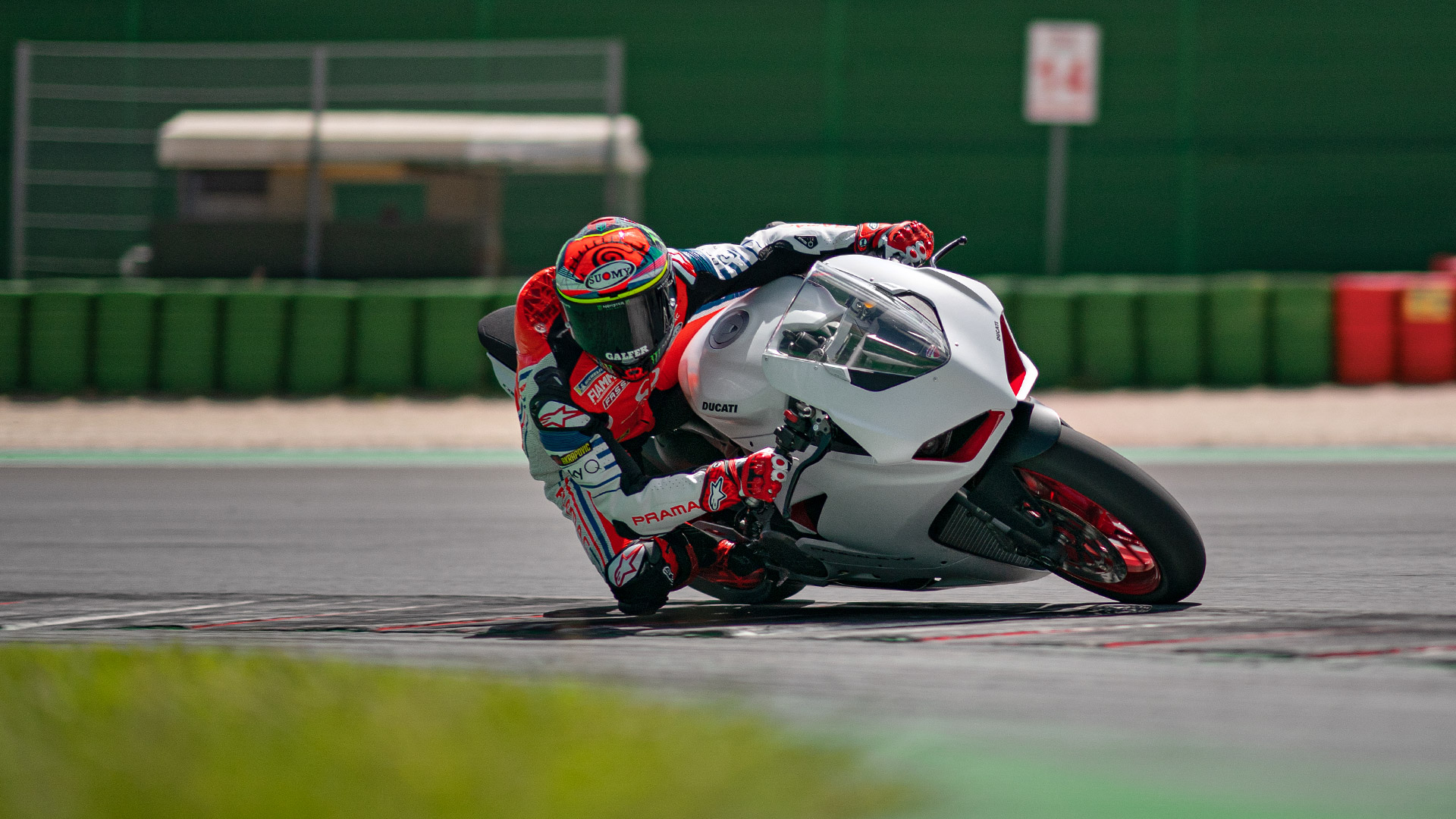 Ducati Panigale V2 estrena una imagen inmaculada 3 | Memo Lira