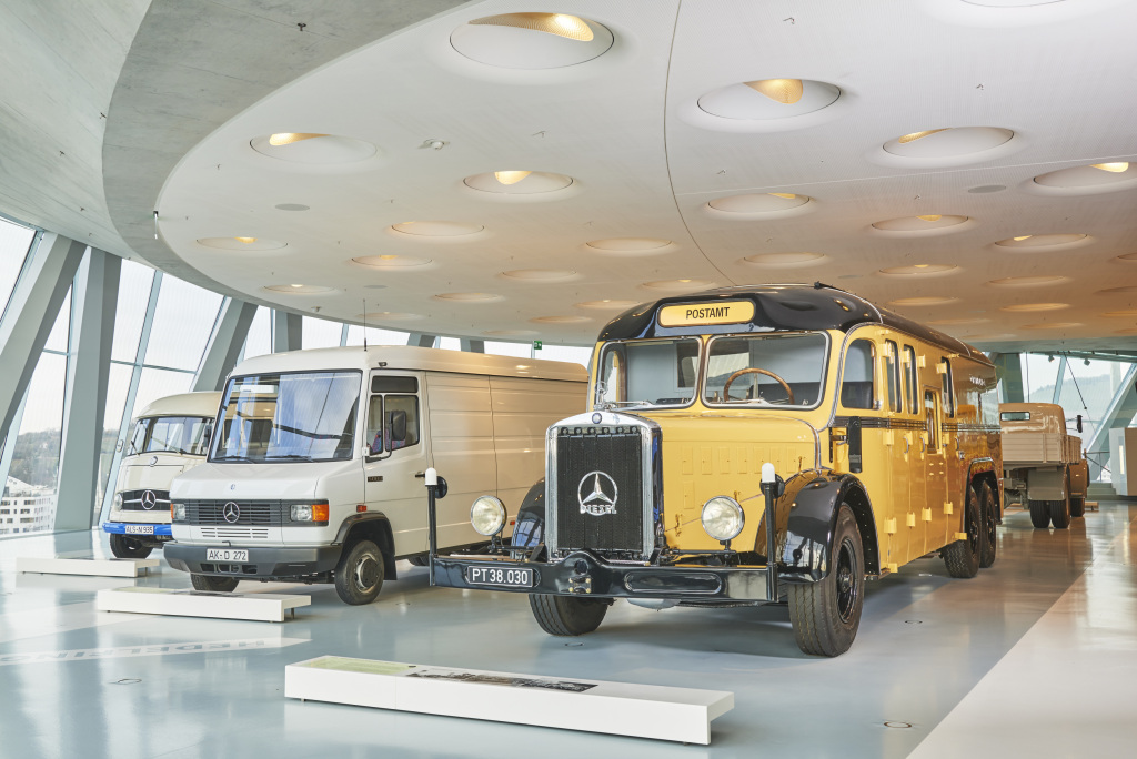 Das MercedesBenz MuseumThe MercedesBenz Museum | Memo Lira