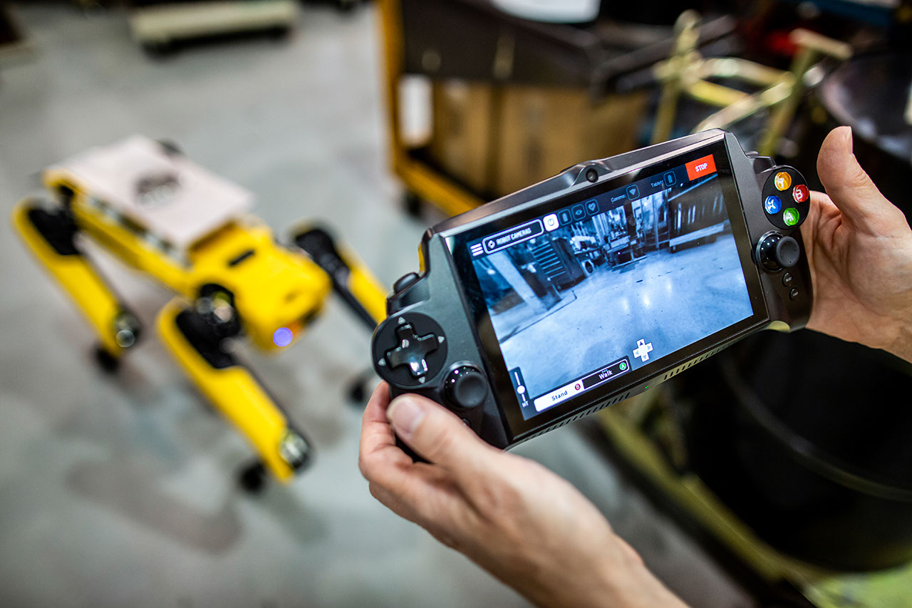 Fourlegged robots | Memo Lira