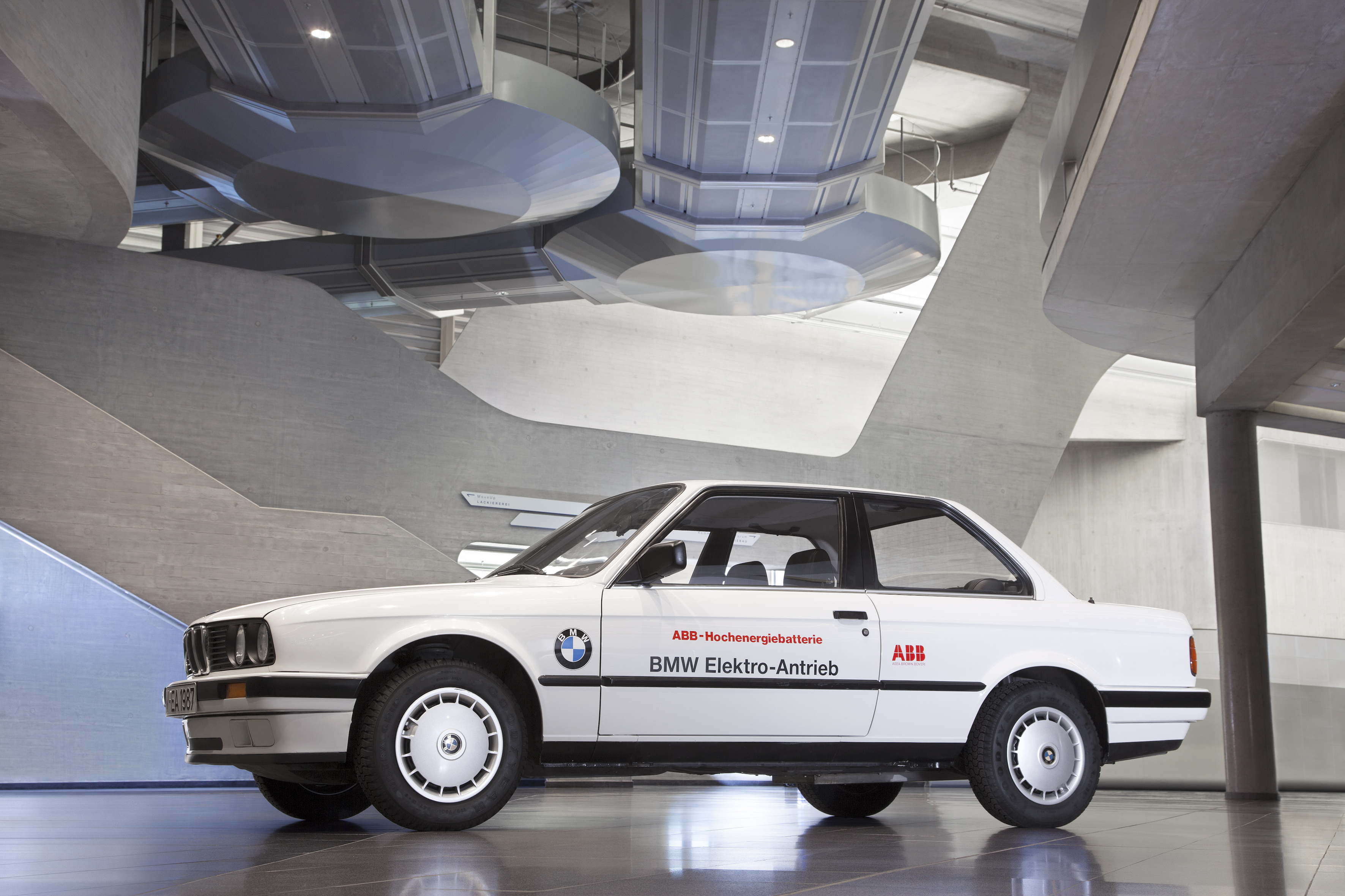 bmw325ixelectric12 | Memo Lira
