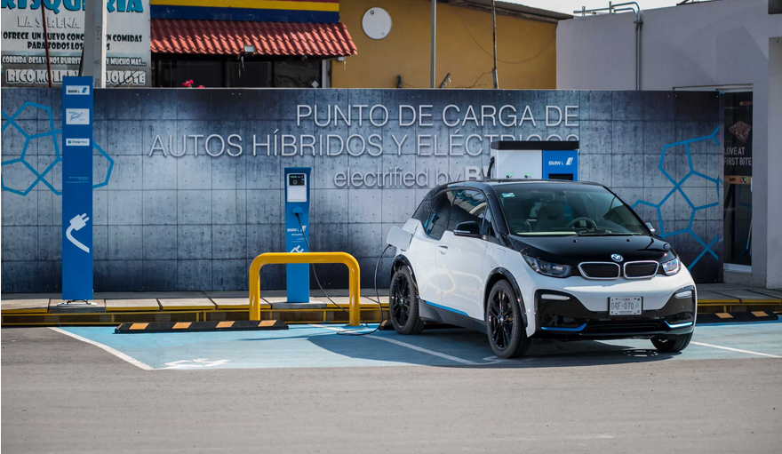 corredor electrico | Memo Lira