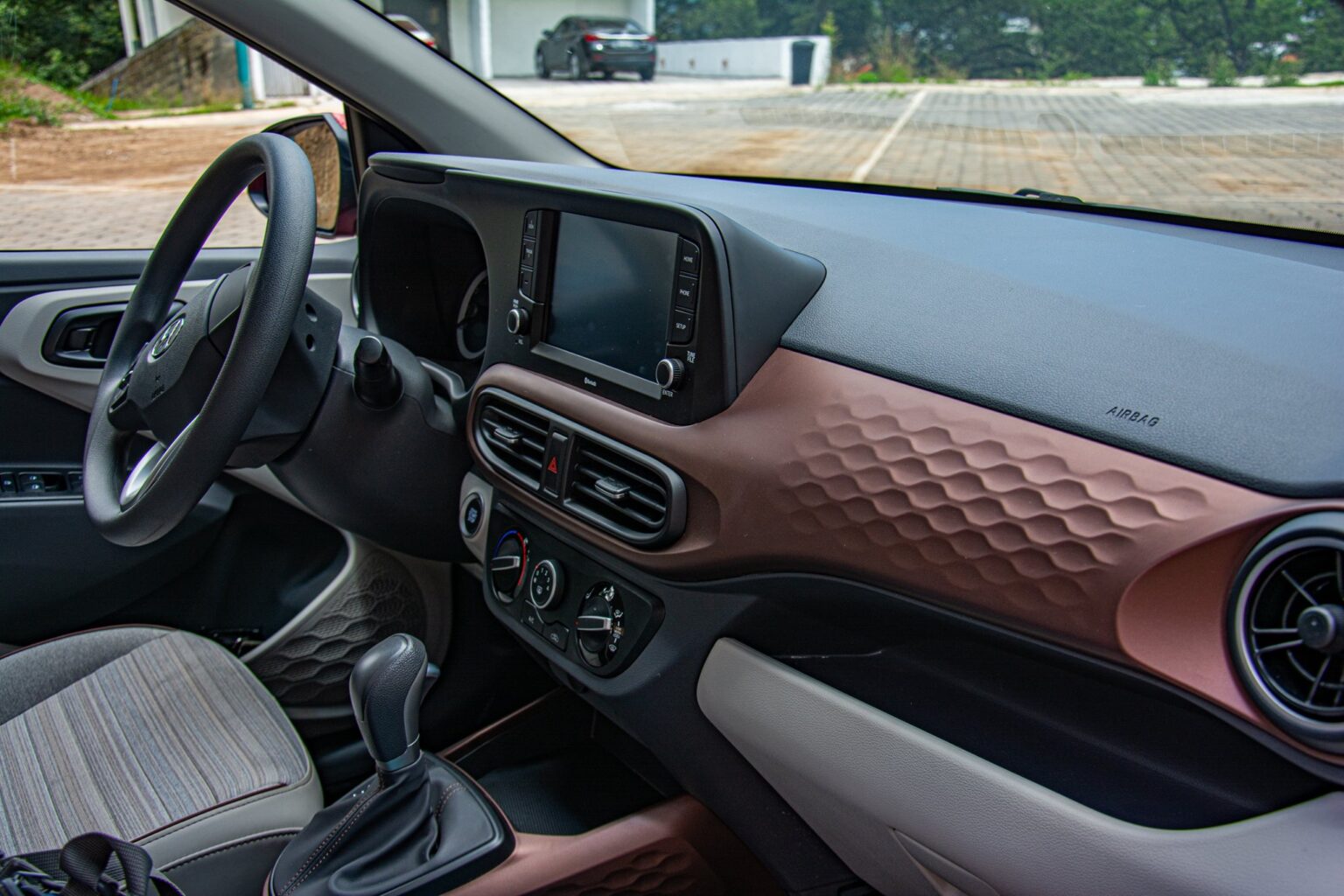 Hyundai Grand i10 2021 Sedán y Hatchback, test drive | Memo Lira