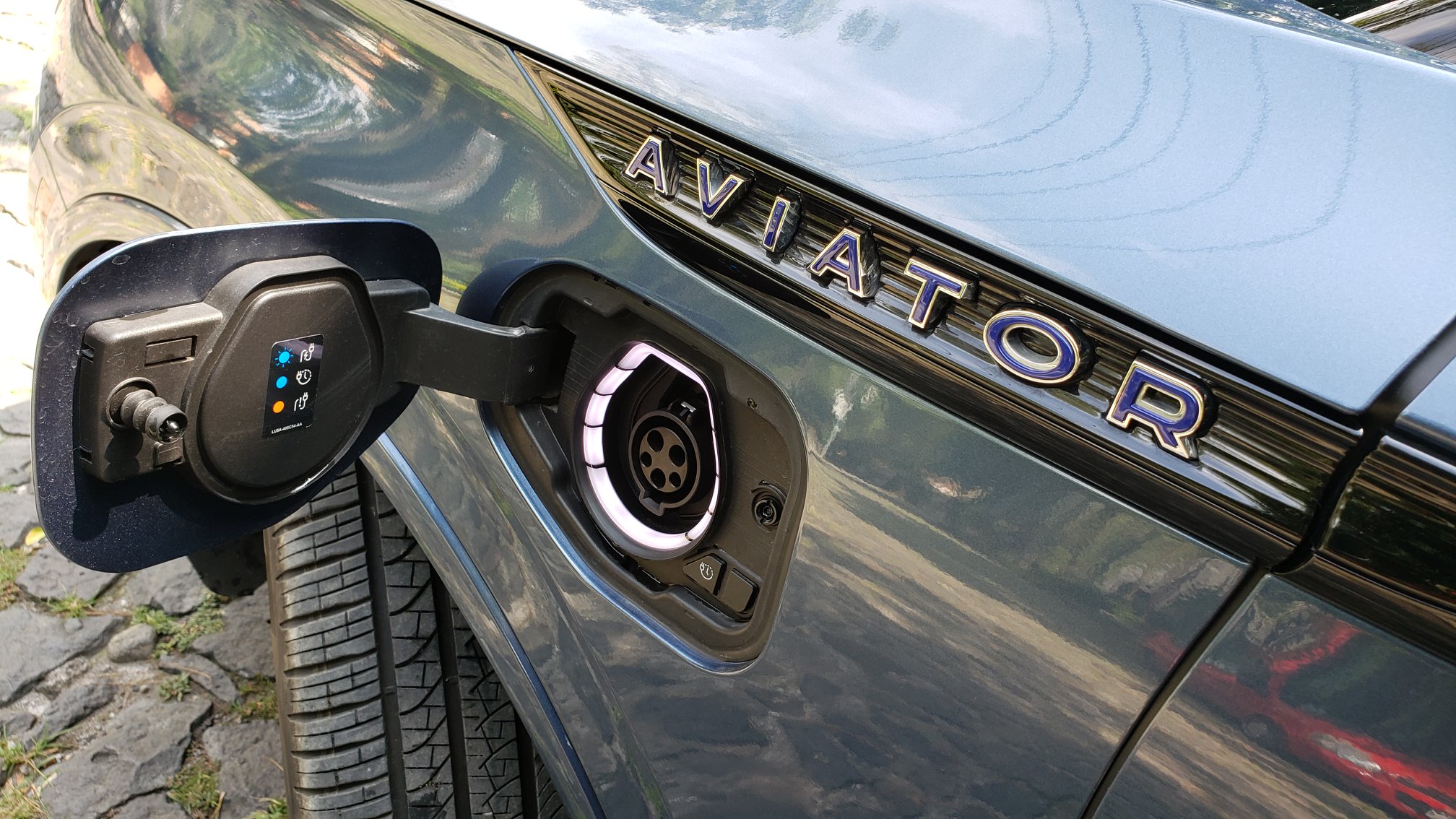 Lincoln Aviator Grand Touring PHEV 2 | Memo Lira