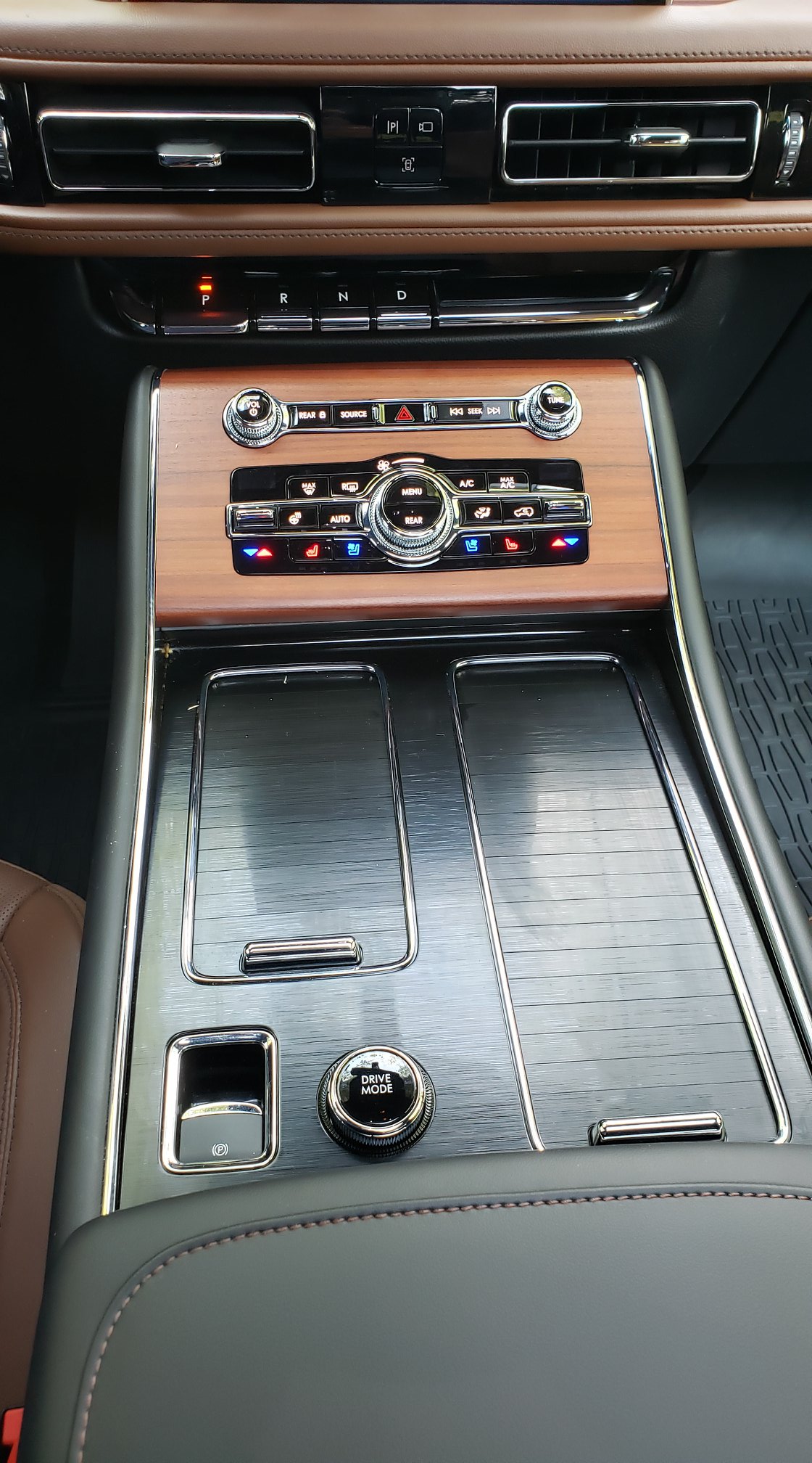 Lincoln Aviator Grand Touring consuela | Memo Lira