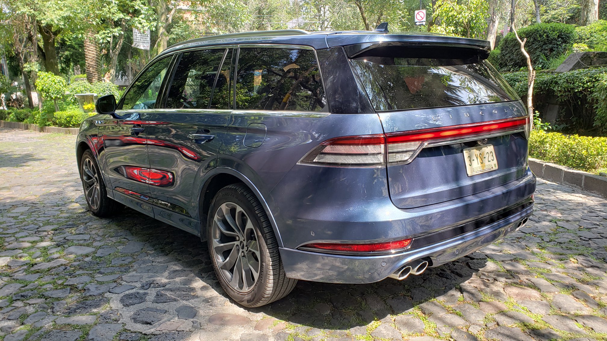 Lincoln Aviator Grand Touring tras | Memo Lira Lincoln Aviator Grand Touring tras