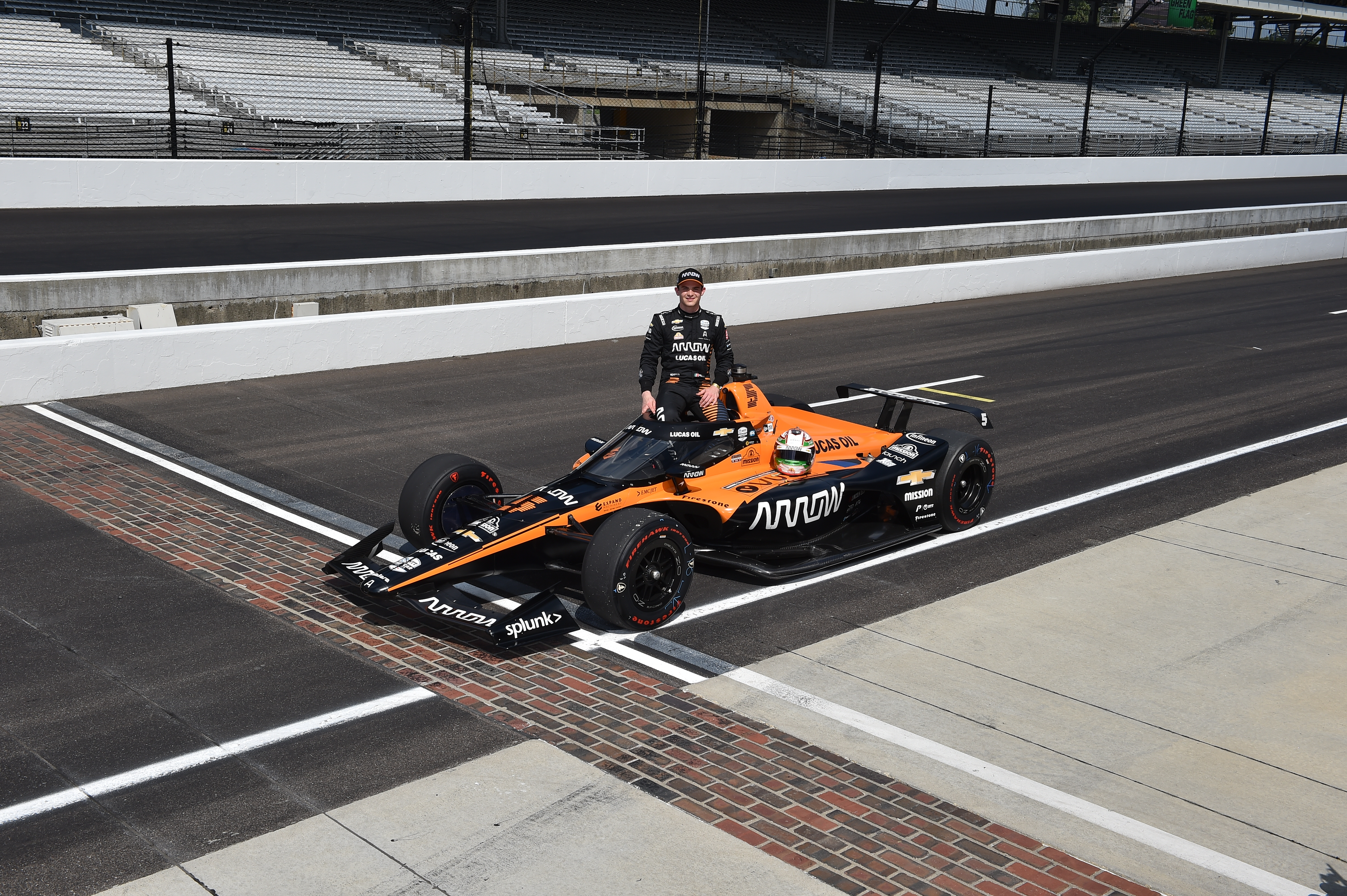 Pato O´Ward hace historia en la Indy 500