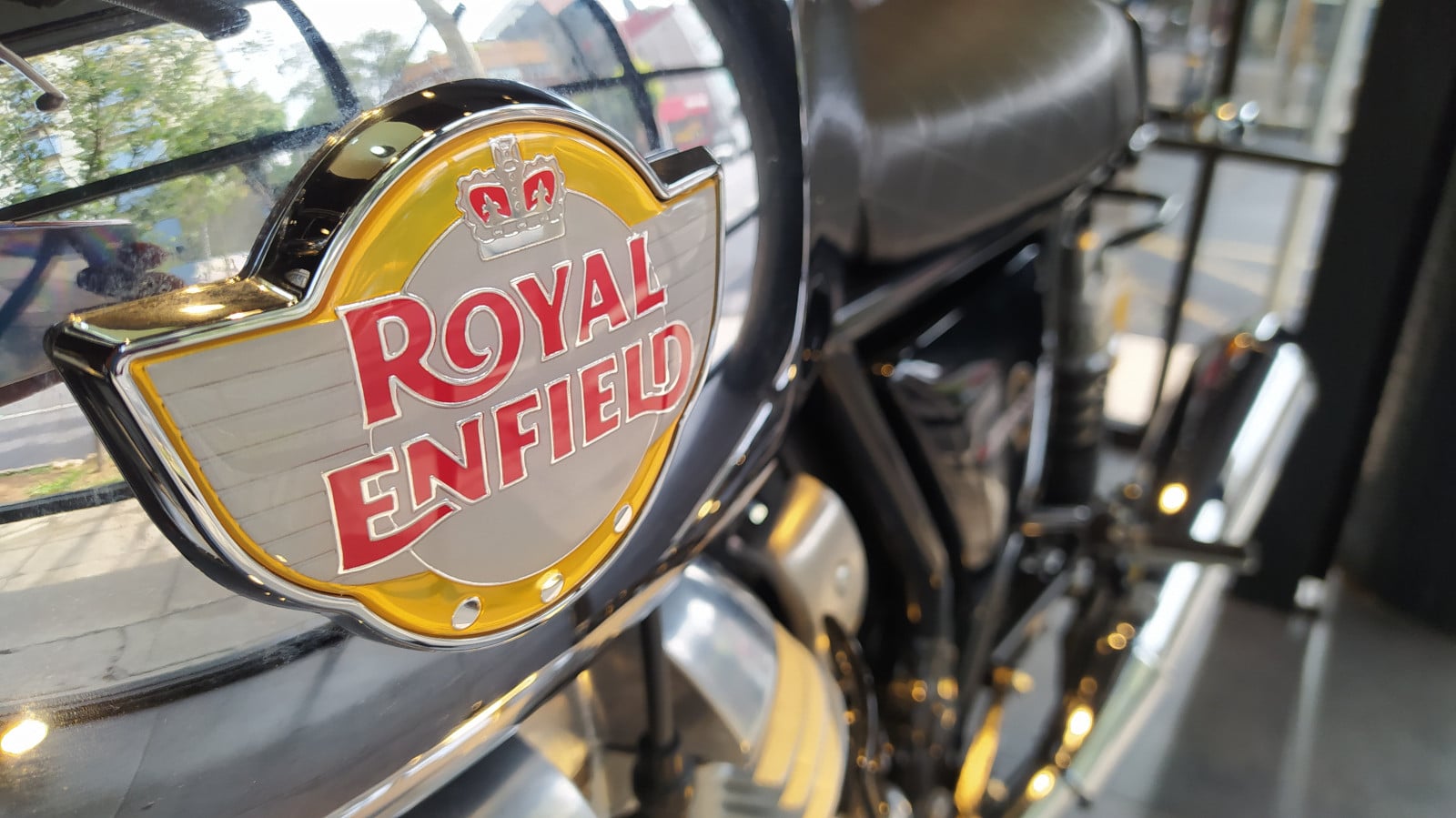 Royal Enfield muestra su pasión e historia