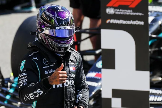 Lewis Hamilton saldrá desde la pole en Monza, Pérez cuarto