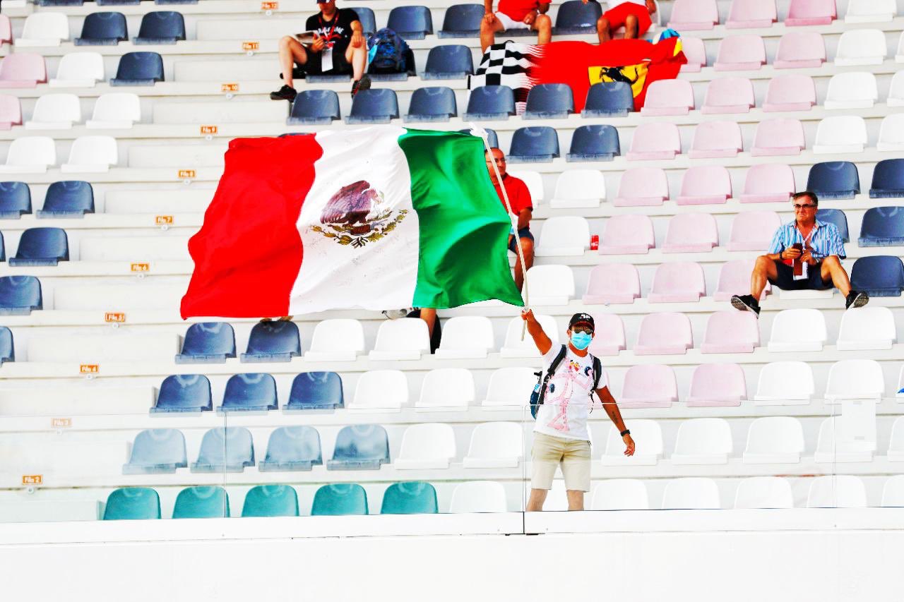 Hamilton consigue su primera pole position en Mugello