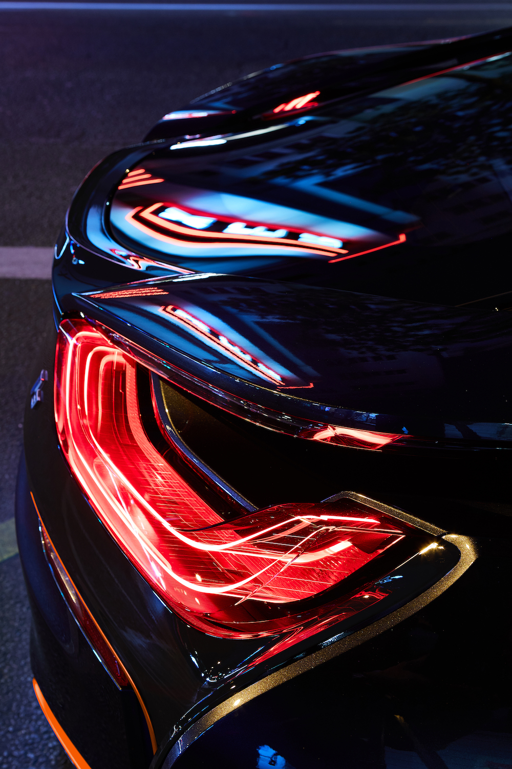 El i8 Sophisto Edition5 Memo Lira