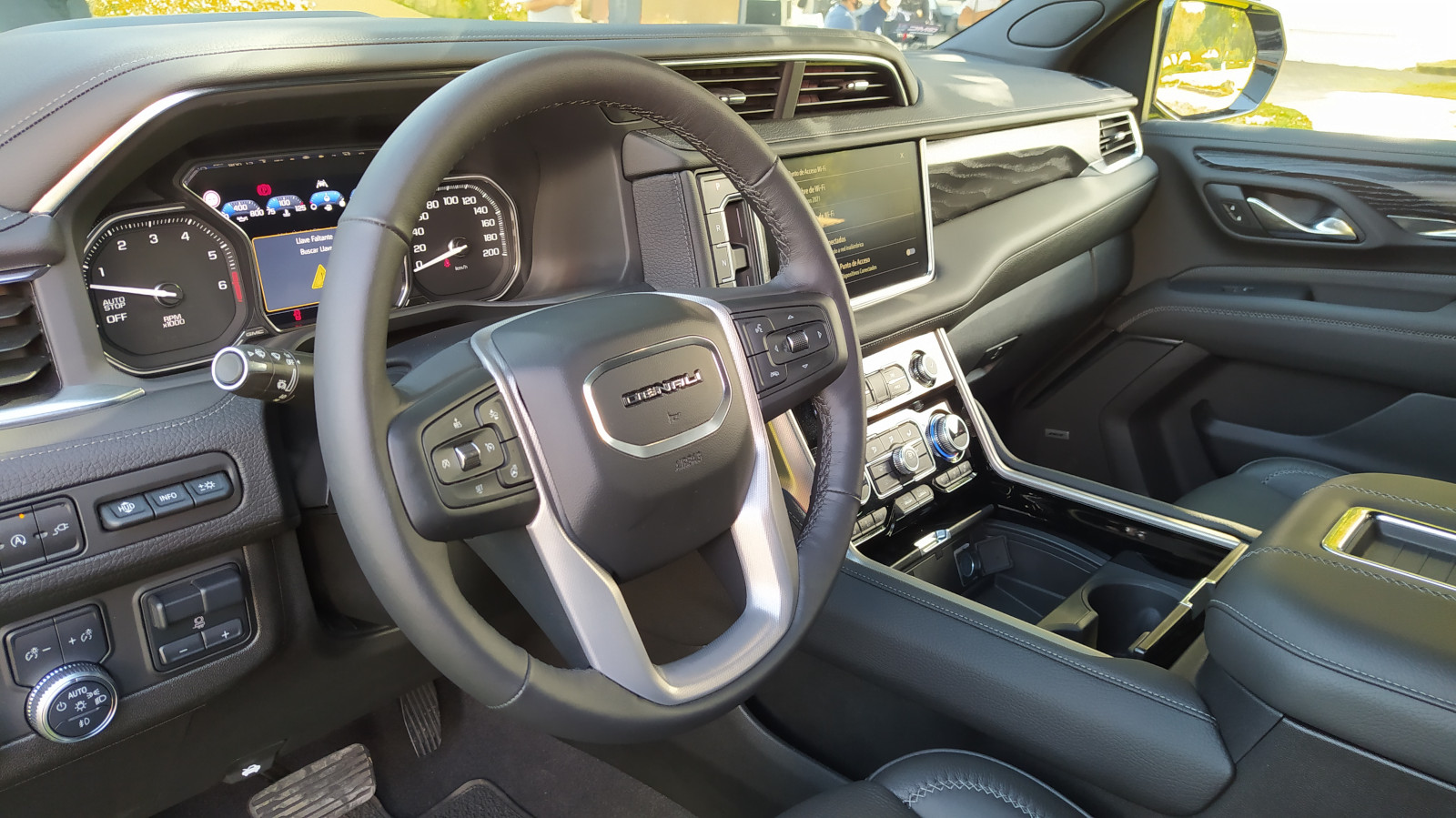 GMC Yukon Denali 2021 lujo imponente 7 | Memo Lira