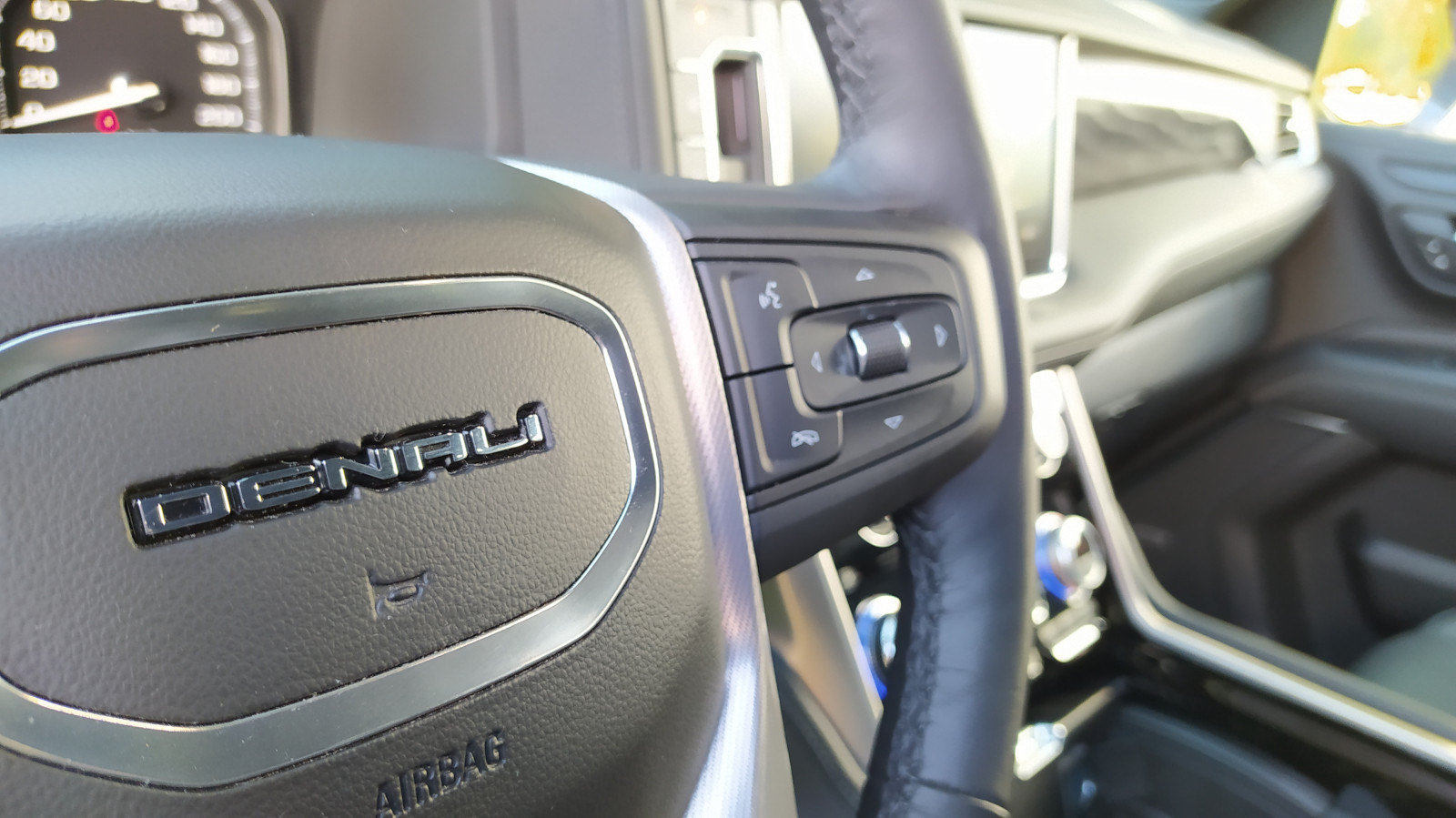 GMC Yukon Denali 2021 lujo imponente 8 | Memo Lira