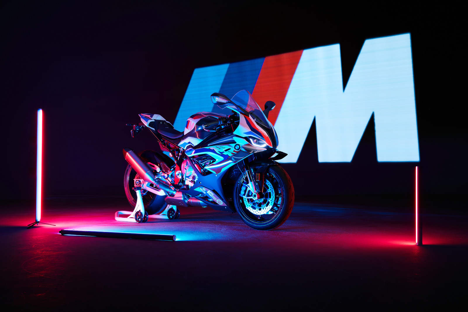 Se presenta la primera motocicleta M de BMW Motorrad 2 | Memo Lira