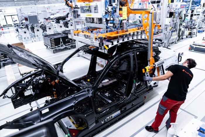 Desarrollan con realidad virtual la producción del Audi E-Tron GT